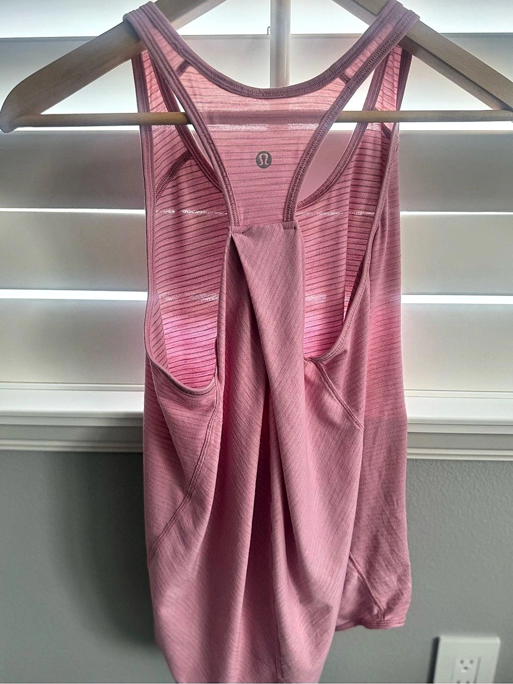 lululemon 105 F Singlet Pink Tank Top